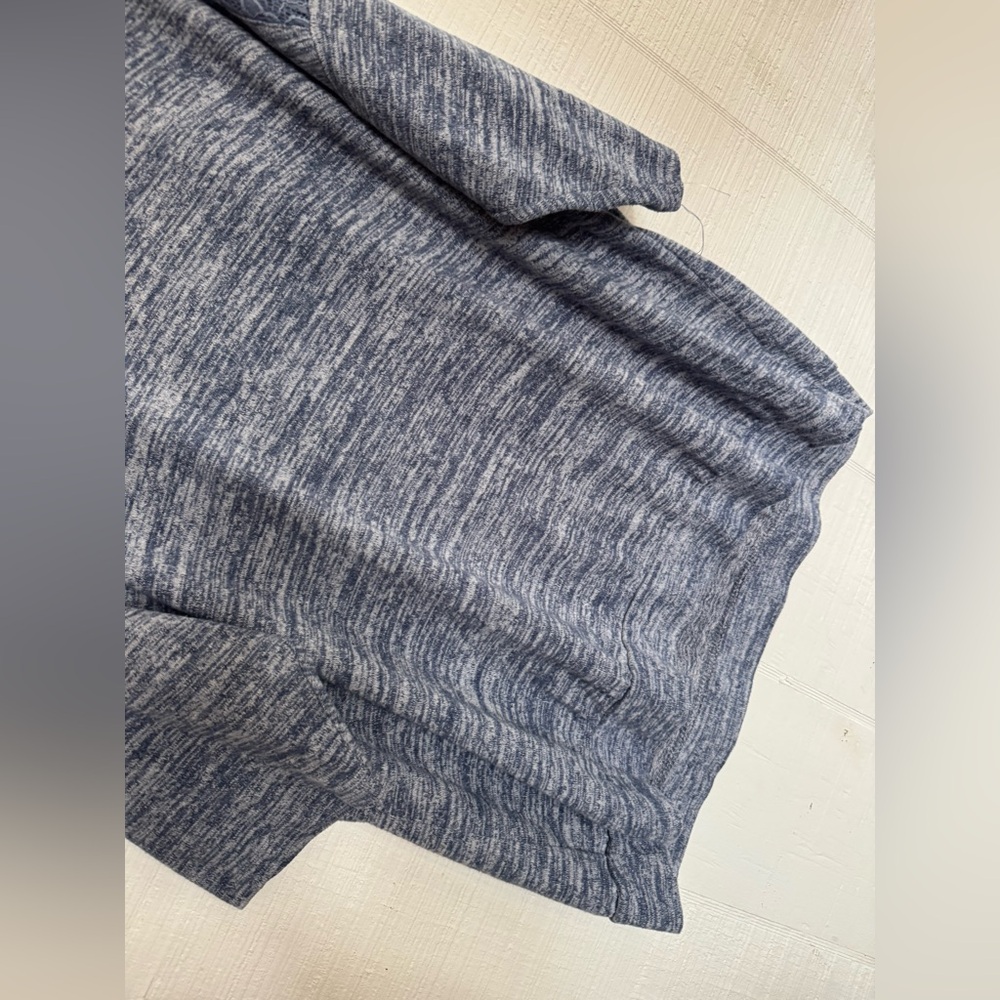 3X Torrid Heathered Gray Lace Blouse - Picture 2 of 7